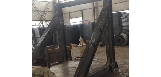 山西皮帶輸送機(jī)托輥承載量較大，保養(yǎng)也很重要